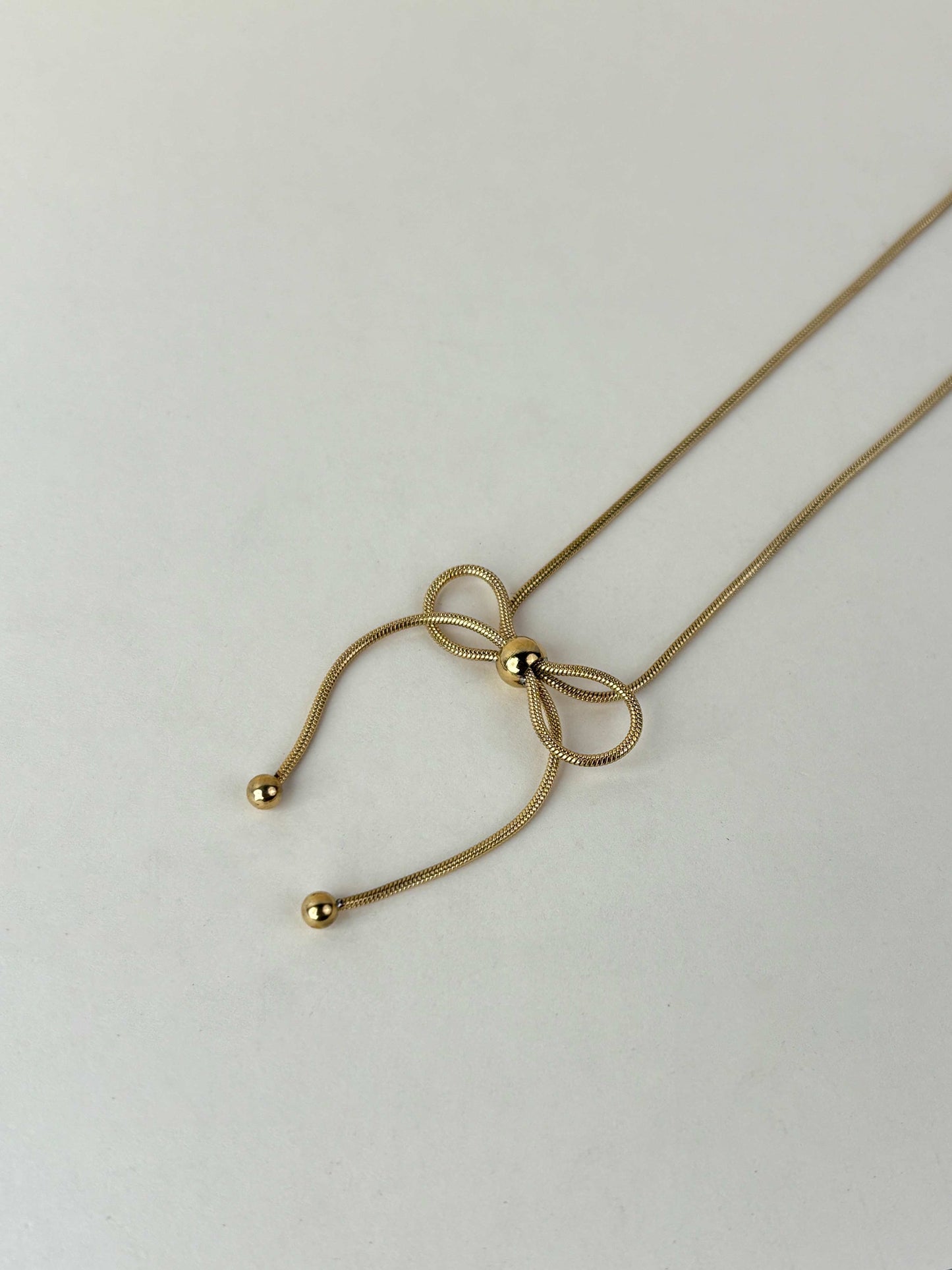 Bow Necklace