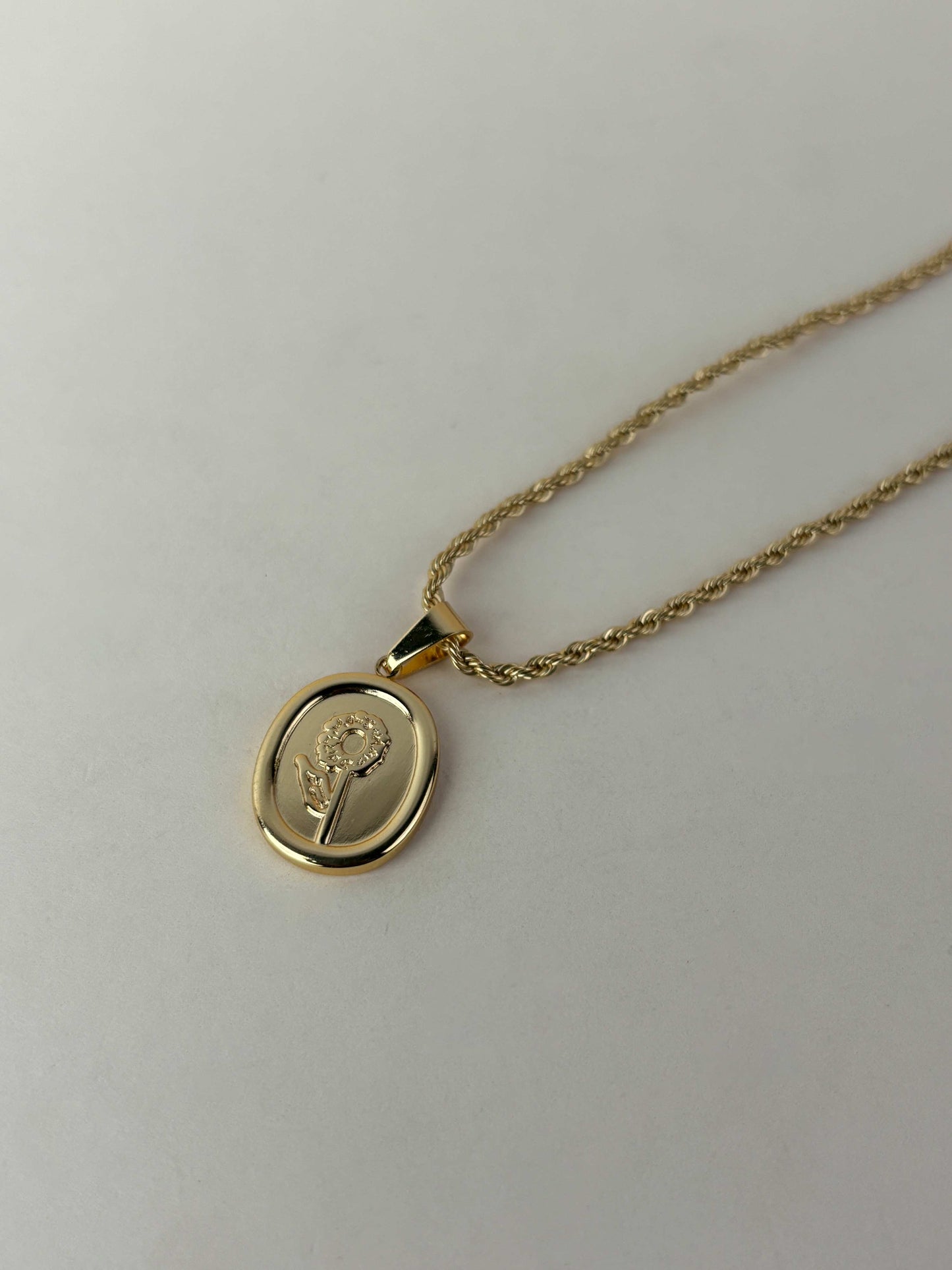 Daisy Necklace