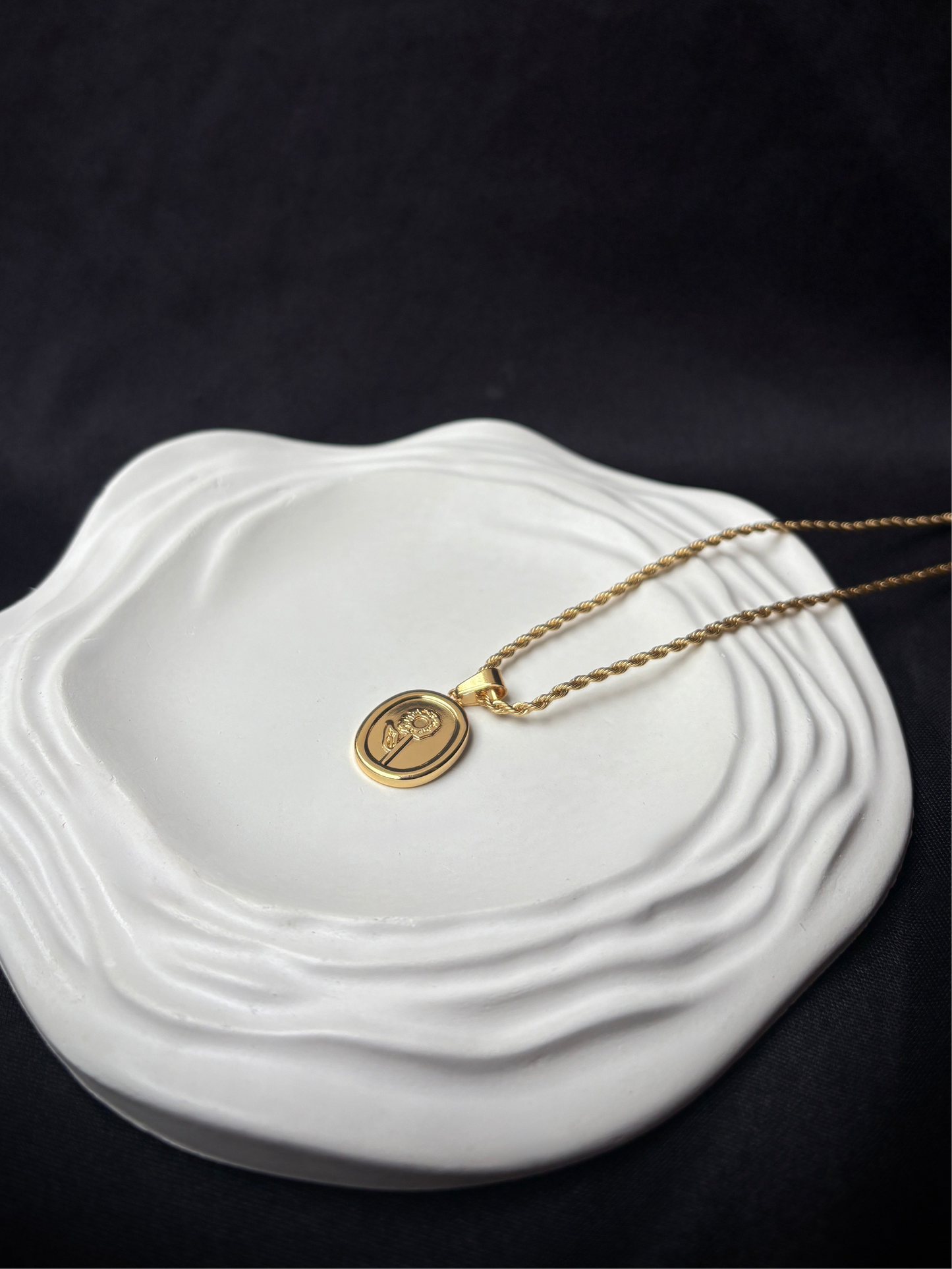 Daisy Necklace
