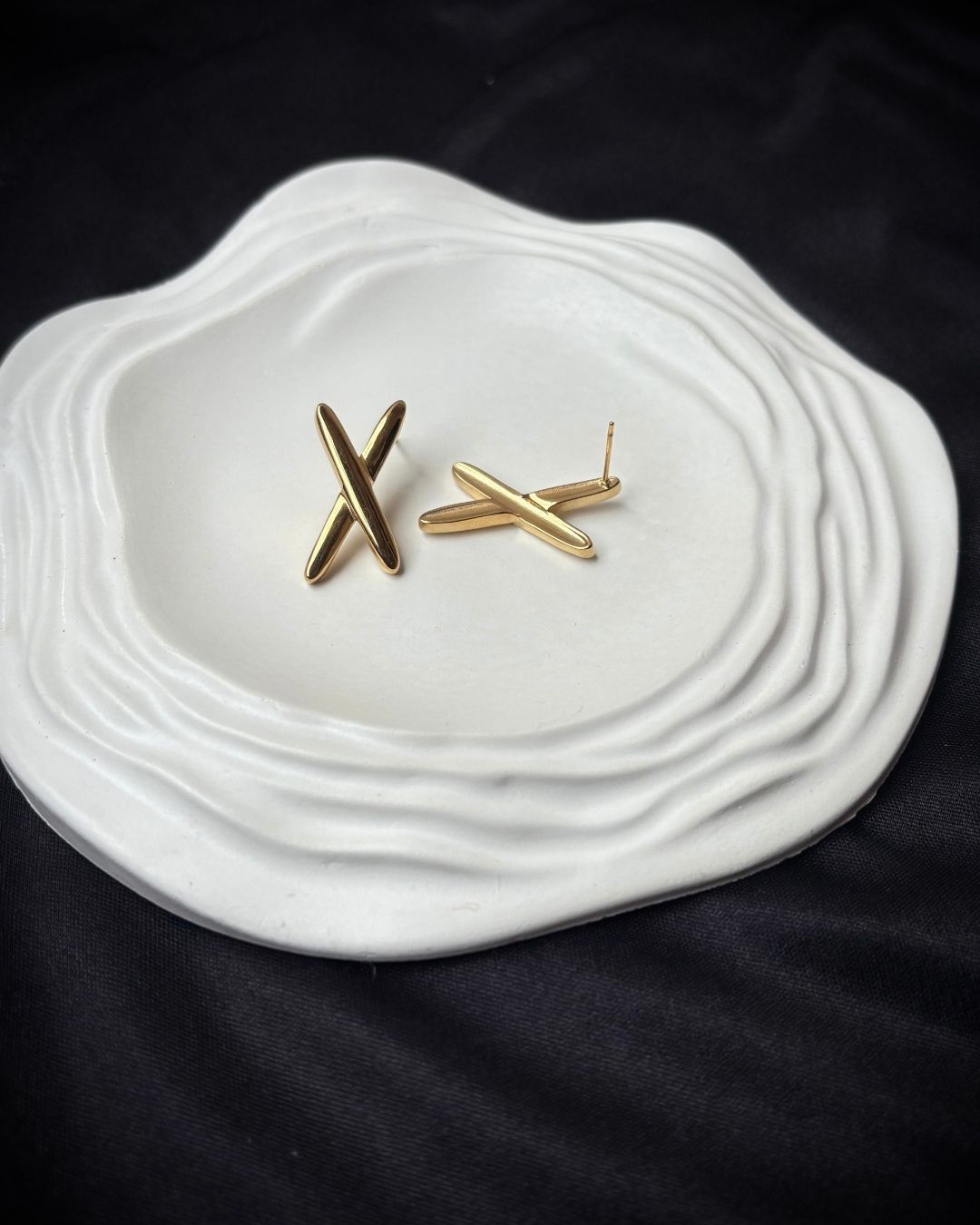 Edge Earrings