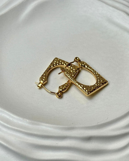 Karsh Sculpted Hoops