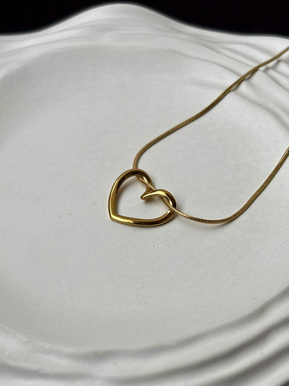 Love String Necklace