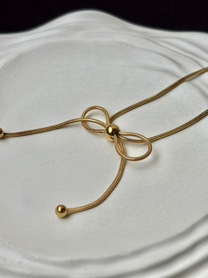 Bow Necklace