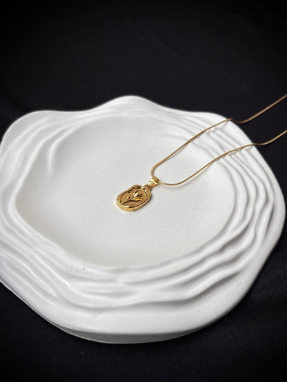 Tulip Necklace