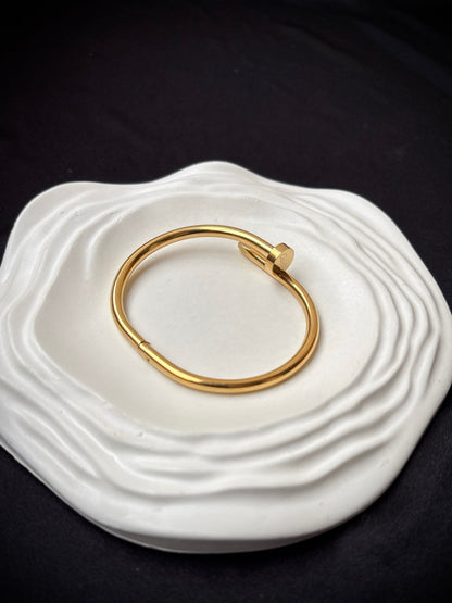 Nail Bracelet